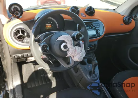 2016 Smart Fortwo z USA, uszkodzony, nr VIN WMEFJ5DAXGK067471